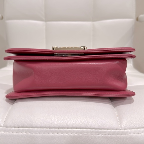 Chanel Boy Bag Small pink Leather with Tweed and champagne HDW. in pristine cond - Picture 4 of 10